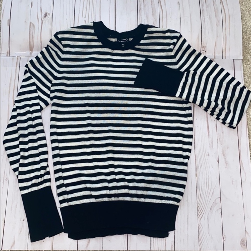 $5 LABOR DAY SALE ❤️ Black & White Striped Sweater